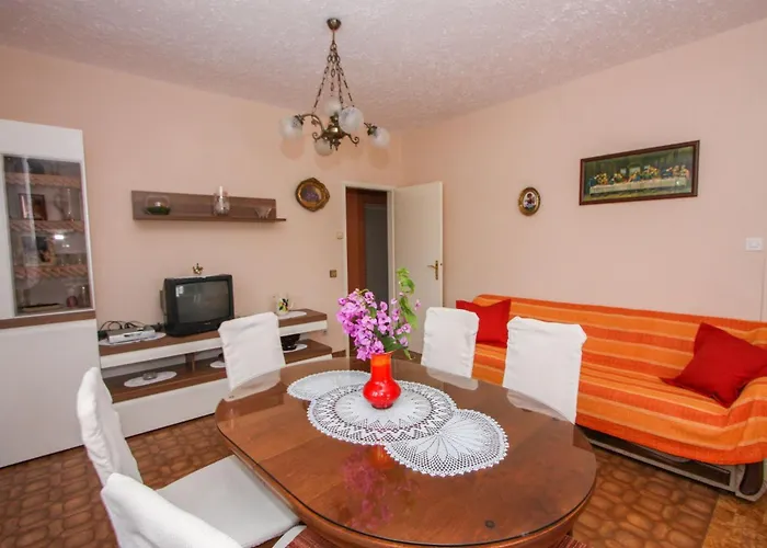 Zana Apartman Trogir